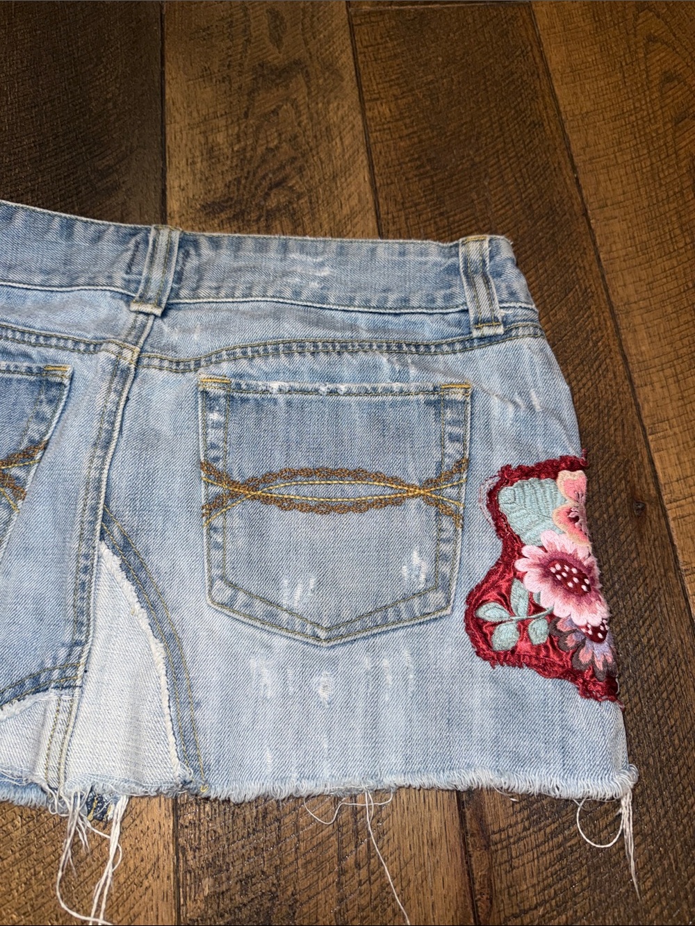 Abercrombie & Fitch Light Blue Denim Mini Skirt with Pink Floral Patch - Picture 8 of 8
